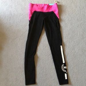 Victoria’s Secret Ultimate Yoga Legging in XS